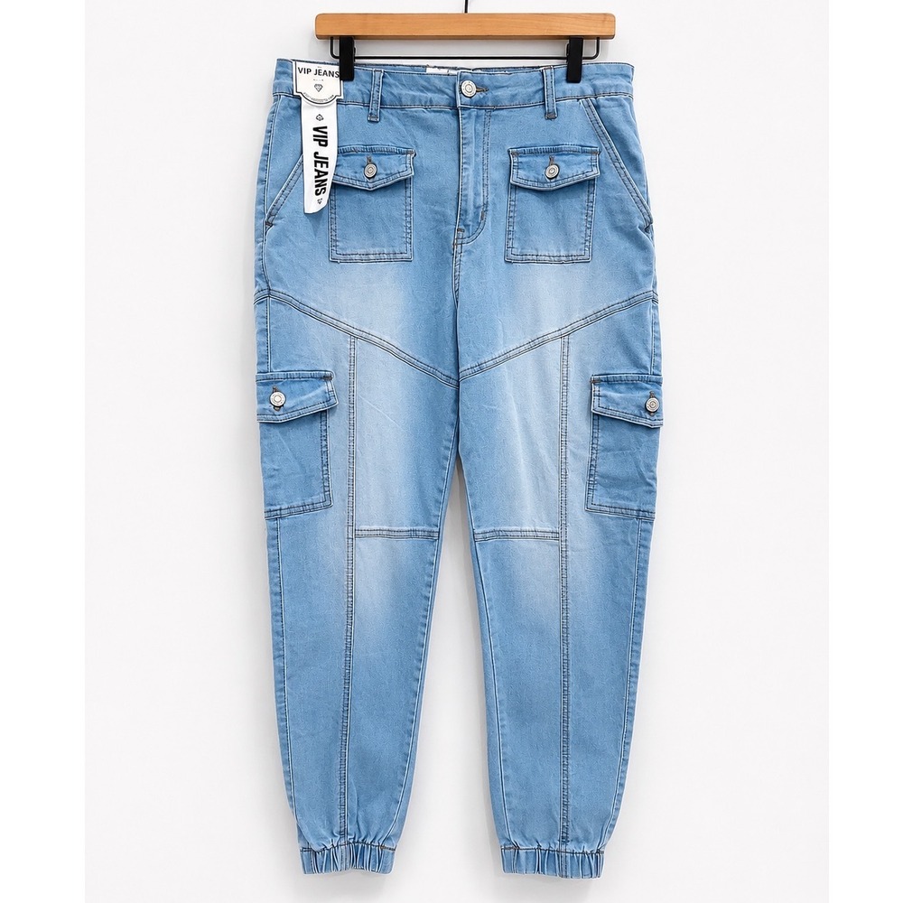 NEW VIP Jeans Womens Light Wash Denim Cargo Joggers Sculpting Stretch Size 15/16